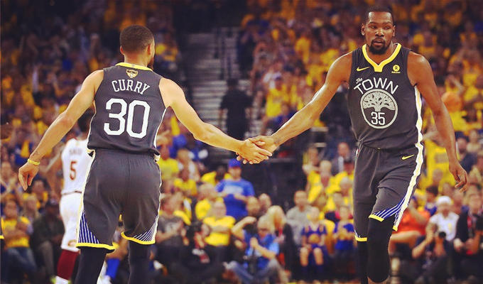 联赛与亲子 联赛与亲子